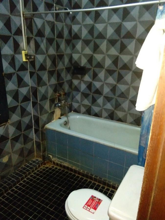 Halpin Hotel Yangon Esterno foto